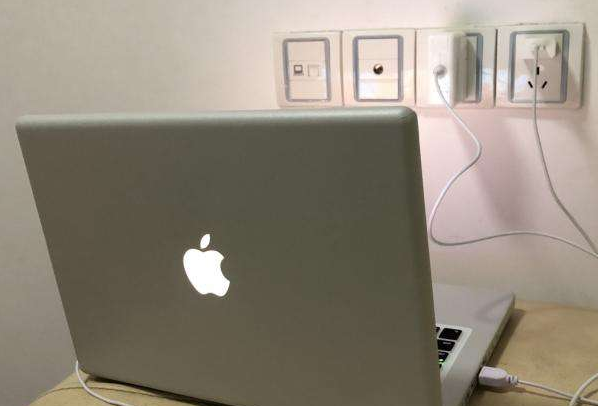 苏州工业园区Macbook维修点分享Macbook Pro配置USB Type-C接口